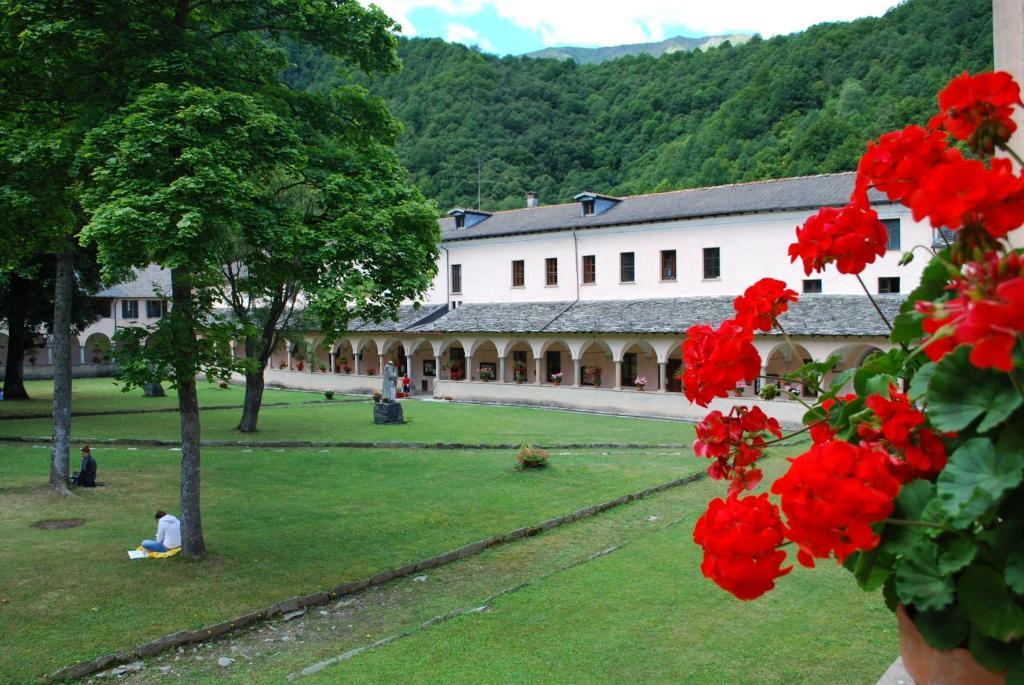 Agriturismo Bio-Ecologico Sant'Isidoro Roccaforte Mondovì Exterior foto